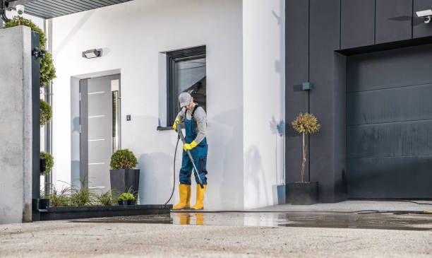 Best Animal Enclosure Cleaning  in Manasquan, NJ